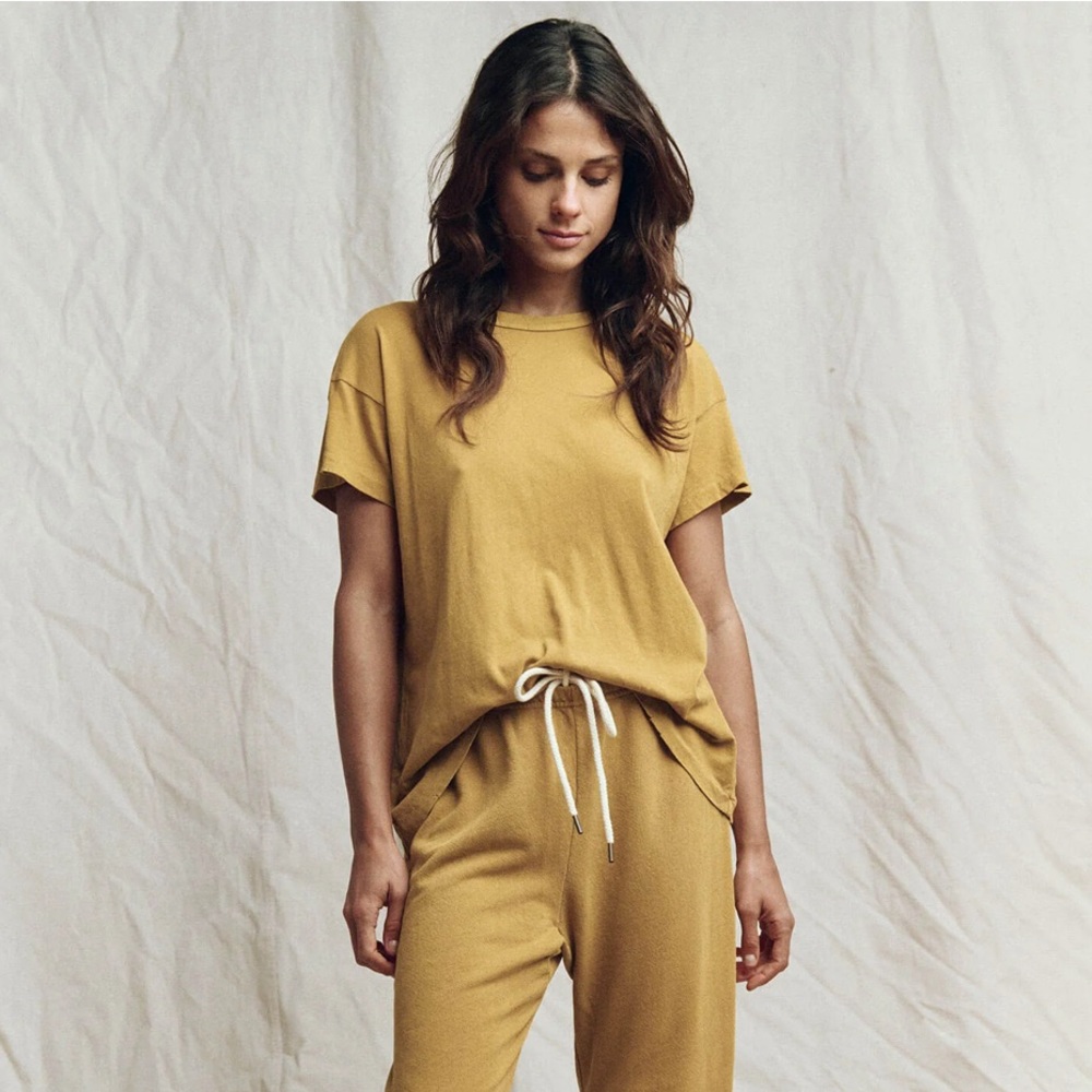 THE GREAT. Women's Short Sleeve Tee in Mustard
